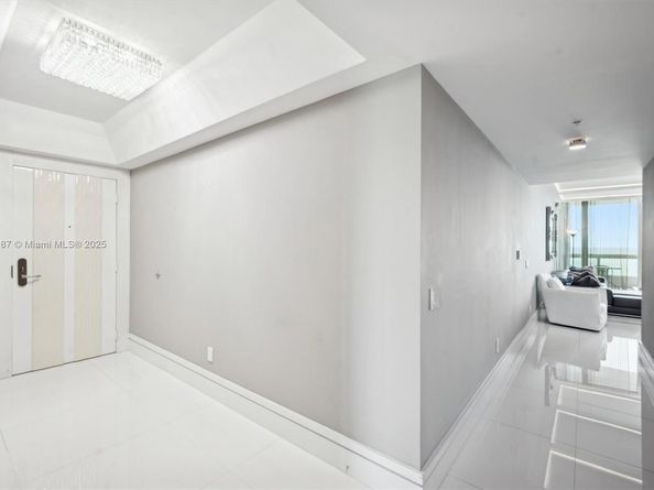 6899 Collins Ave 702, Miami Beach FL 33141