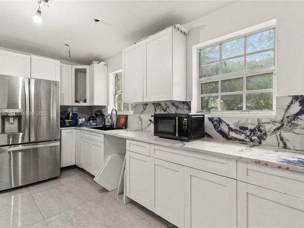 6200 SW 30 St, Miramar FL 33023