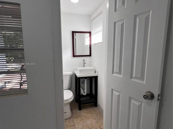 3820 SW 16th St, Fort Lauderdale FL 33312