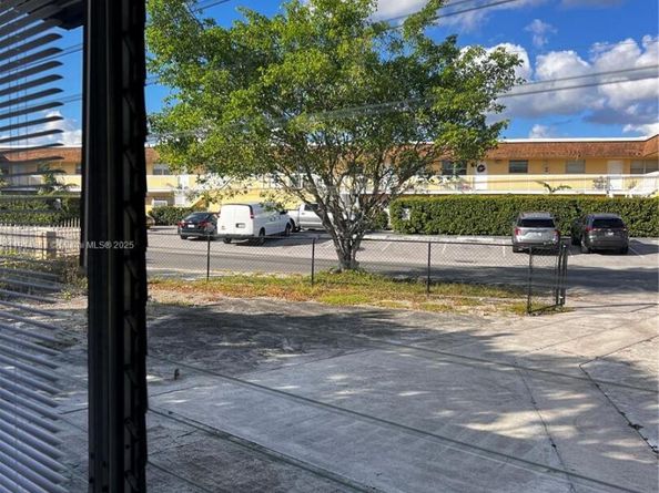 3820 SW 16th St, Fort Lauderdale FL 33312