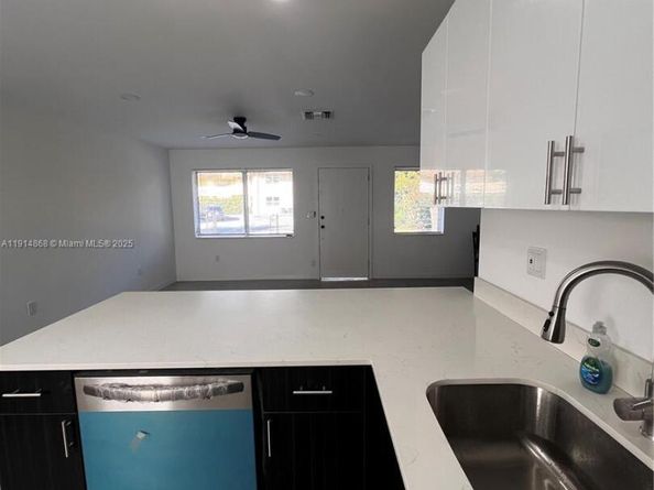 3820 SW 16th St, Fort Lauderdale FL 33312