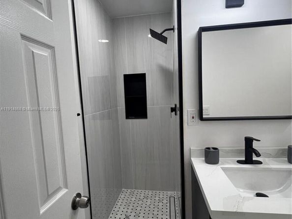 3820 SW 16th St, Fort Lauderdale FL 33312