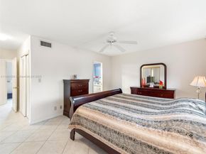 1001 NE 14th Ave 207, Hallandale Beach FL 33009