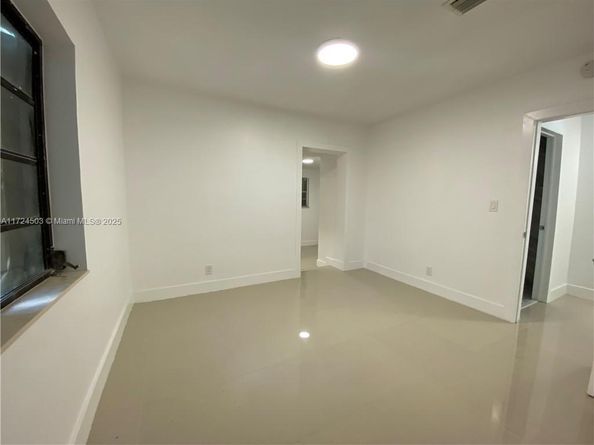 16234 NE 9th Ct, North Miami Beach FL 33162