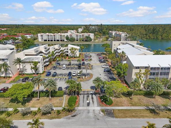 21121 SW 85th Ave 202, Cutler Bay FL 33189