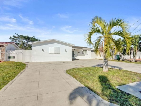 6617 Dahlia Dr, Miramar FL 33023