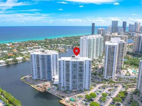 20505 E Country Club Dr 836, Aventura FL 33180