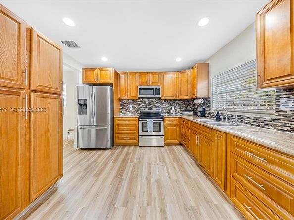 7949 Panama St, Miramar FL 33023