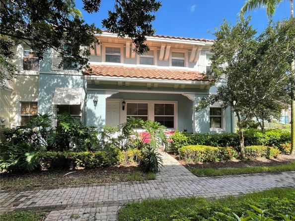 3311 NW 125th Ln, Sunrise FL 33323