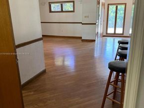 5461 W Broward Blvd, Plantation FL 33317