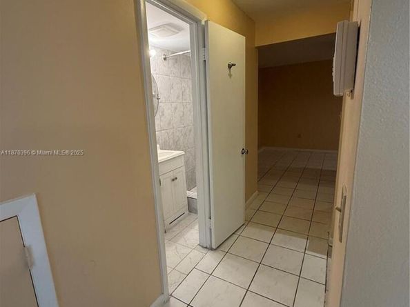 2787 NW 192nd Ter, Miami Gardens FL 33056