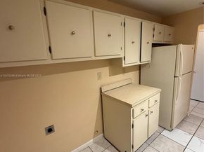 2787 NW 192nd Ter, Miami Gardens FL 33056