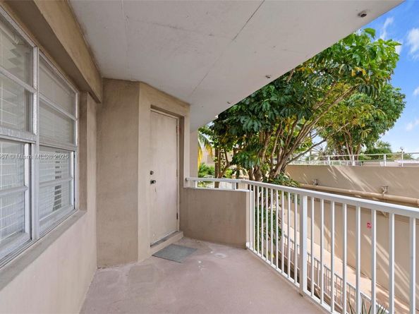 1965 S Ocean Dr MS, Hallandale Beach FL 33009