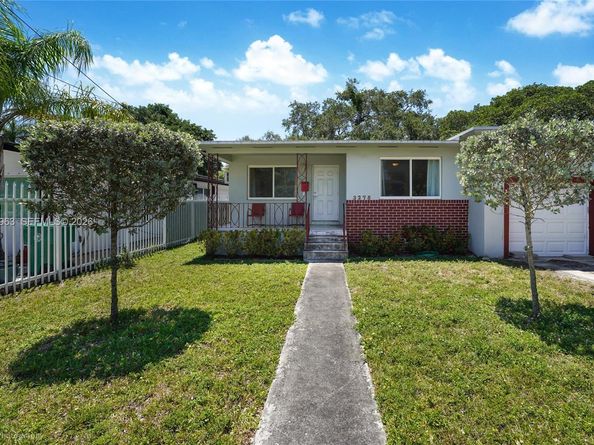 3278 Thomas Ave, Miami FL 33133