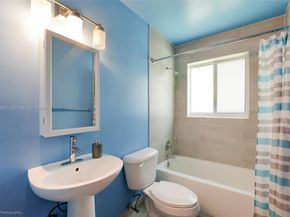 3278 Thomas Ave, Miami FL 33133