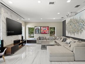 285 Carabela Ct, Coral Gables FL 33143