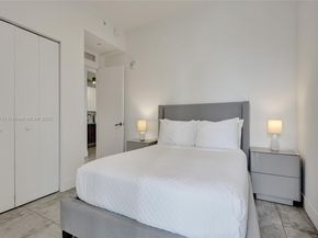 239 SW 9th St 2203, Miami FL 33130
