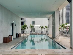 239 SW 9th St 2203, Miami FL 33130