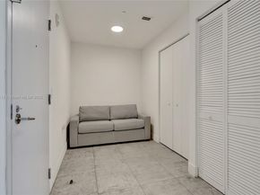 239 SW 9th St 2203, Miami FL 33130