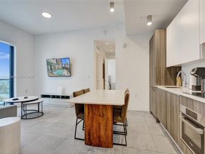 239 SW 9th St 2203, Miami FL 33130