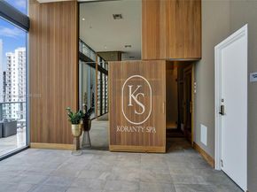 239 SW 9th St 2203, Miami FL 33130