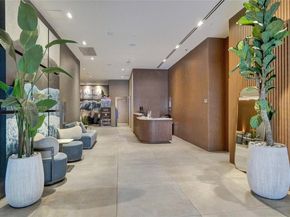 239 SW 9th St 2203, Miami FL 33130