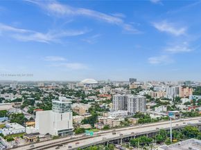 239 SW 9th St 2203, Miami FL 33130