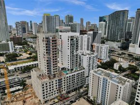 239 SW 9th St 2203, Miami FL 33130