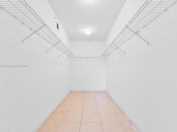 11631 SW 2nd St 20103, Pembroke Pines FL 33025