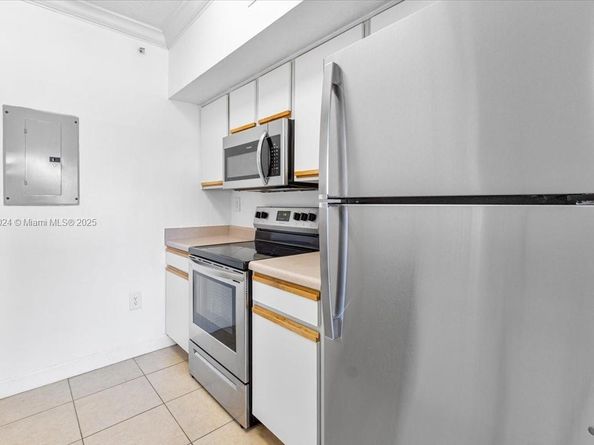 11631 SW 2nd St 20103, Pembroke Pines FL 33025