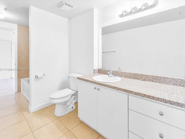 11631 SW 2nd St 20103, Pembroke Pines FL 33025