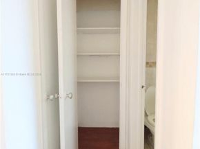 1565 SW 6th St, Miami FL 33135