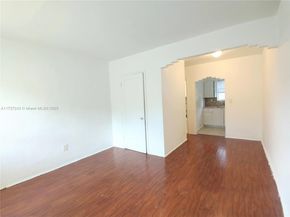 1565 SW 6th St, Miami FL 33135
