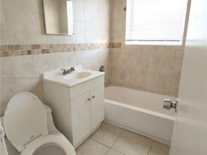 1565 SW 6th St, Miami FL 33135