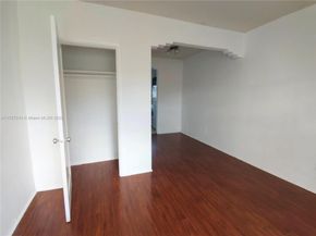 1565 SW 6th St, Miami FL 33135