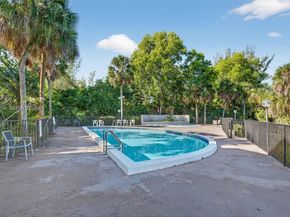 3100 Riverside Dr 305, Coral Springs FL 33065
