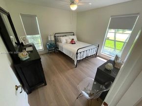 17025 SW 80th Ct, Palmetto Bay FL 33157