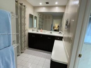 17025 SW 80th Ct, Palmetto Bay FL 33157