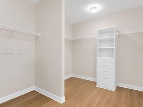 7301 NW 107th Pl, Doral FL 33178