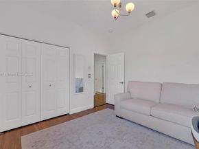 7301 NW 107th Pl, Doral FL 33178