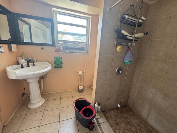 3525 SW 15th Ct, Fort Lauderdale FL 33312