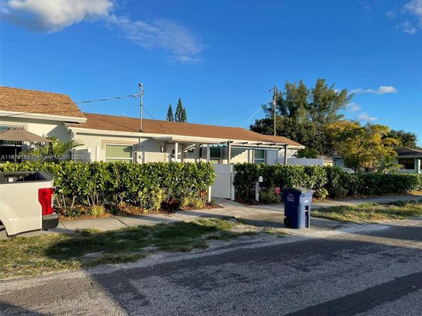 524 NW 10th, Hallandale Beach FL 33009