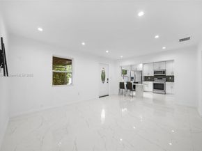 524 NW 10th, Hallandale Beach FL 33009