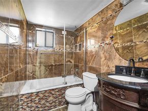 5190 Las Verdes Cir 115, Delray Beach FL 33484