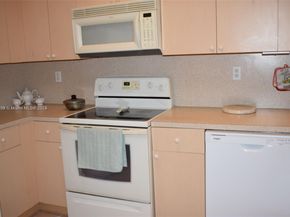 1239 NE 32nd Ter 1239, Homestead FL 33033