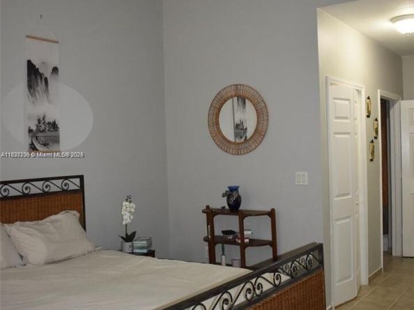 1239 NE 32nd Ter 1239, Homestead FL 33033
