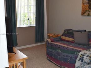 1239 NE 32nd Ter 1239, Homestead FL 33033