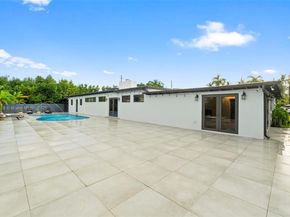 6539 SW 84 Ave, Miami FL 33143