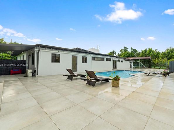 6539 SW 84 Ave, Miami FL 33143