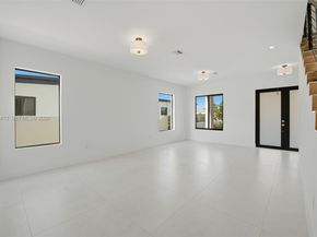 2725 SW 65th Ave, Miami FL 33155